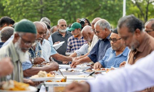 ހުޅުމާލޭގެ އެކި ސަރަހައްދުތަކުގައި "އަވައްޓެރި ރޯދަ ވީއްލުން" ބާއްވަނީ، ފޮޓޯ: އެޗްޑީސީ