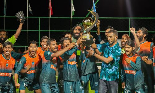 އަރުތަ ފުޓްސަލް މުބާރާތް ކާމިޔާބުކުރި އިނގުރައިދޫ ޓީމް / ފޮޓޯ: އިނގުރައިދޫ ކައުންސިލް