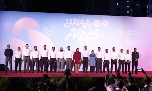 ހިޔާ ސަރަޙައްދުގައި ބޭއްވި މަޖިލިސް ކެމްޕެއިން ޖަލްސާގެ ތެރެއިން، ފޮޓޯ: ފިޔަ