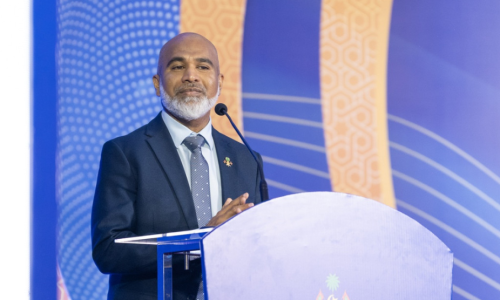 ހުޅުމާލޭ ސީއެޗްއެސްސީ ހޯލުގައި ބޭއްވި މަތީ އަރުތަވެރިންގެ އިނާމް 2025 ދިނުމުގެ ރަސްމިއްޔާތުގެ ފުރަތަމަ ދަންފަޅީގައި ، ފޮޓޯ: އެޑިޔުކޭޝަން މިނިސްޓްރީ