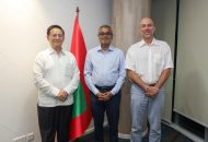 ޝަންގްރިއްލާ އަލުން ހުޅުވުމުގެ ތައްޔާރީތަކާ ގުޅޭގޮތުން މަޝްވަރާކުރެއްވުން، ފޮޓޯ: ޓޫރިޒަމް މިނިސްޓްރީ