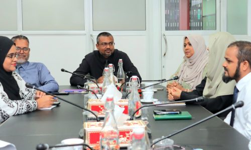 މީޑިއާ ކޮމިޝަންގެ ބައްދަލުވުމެއްގައި,ފޮޓޯ/މީޑިއާ ކޮމިޝަން