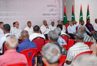 ރައީސް މުއިއްޒު މަރޮށި ރައްޔިތުންނާ ބައްދަލުކުރެއްވުން، ފޮޓޯ: ރައީސް އޮފީސް
