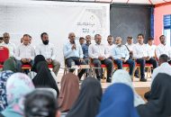 ރައީސް މުޢިއްޒު މުންޑޫ ރައްޔިތުންނާ ބައްދަލުކުރެއްވުން، ފޮޓޯ: ރައީސް އޮފީސް