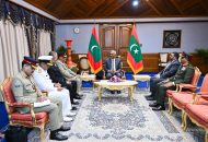 ޕާކިސްތާނުގެ ޖޮއިންޓް ޗީފްސް އޮފް ސްޓާފް ކޮމިޓީގެ ޗެއަރމަން، ރައީސްގެ އަރިހަށް އިޙުތިރާމުގެ ޒިޔާރަތެއް ކުރެއްވުން، ފޮޓޯ: ރައީސް އޮފީސް