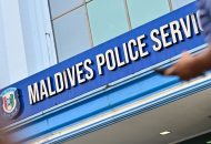 ފުލުހުންގެ އިދާރާ: ޓީޗަރަކު ދަރިވަރުންތަކަކަށް އޮރިޔާން މަންޒަރު ދެއްކި މައްސަލައެއްގައި ވަނީ ހައްޔަރުކޮށްފައި.-- ފޮޓޯ: މިހާރު