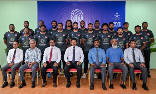 ޤައުމީ ސީނިއަރ ވޮލީބޯޅަ ޓީމު އިޢުލާނުކުރުމަށް ސޯޝަލް ސެންޓަރުގައި ބޭއްވި ޙަފްލާގައި، ފޮޓޯ: ރައީސް އޮފީސް